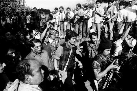 STAKEOUT: 1986 People Power – Pagbabalik .